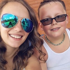 Meet your Posher, Alissa